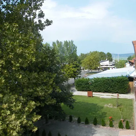 Park Setany Apartman Apartment Balatonlelle Exterior photo