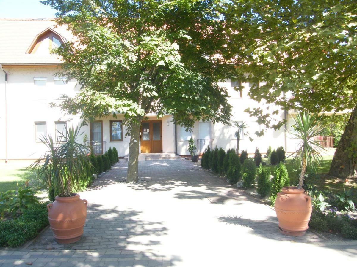 Apartment Park Setany Apartman Balatonlelle